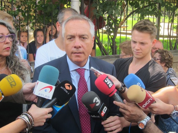 Declaraciones del líder del PSC, Pere Navarro, en Sant Feliu