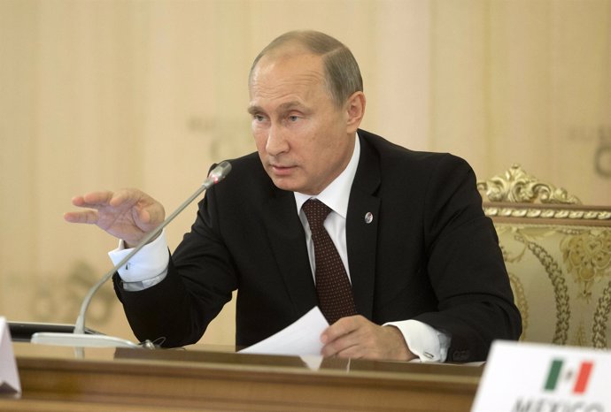 El presidente ruso, Vladimir Putin, inaugurando la primera sesión de la cumbre d