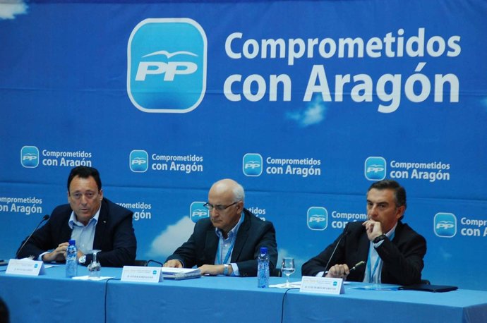 Octavio López, Javier Zarzalejos (FAES)  y Beamonte
