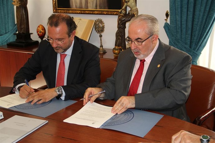 Mendoza y el Director de Genco Negocios