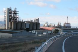 COMPLEJO PETROQUÍMICO REPSOL PUERTOLLANO FÁBRICA INDUSTRIA