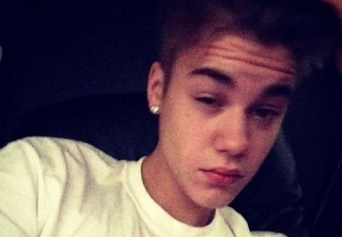 Justin Bieber con la marihuana otra vez