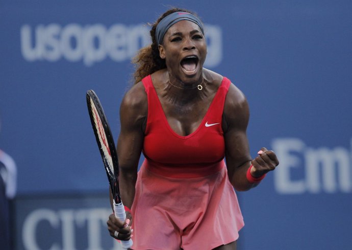 Serena Williams celebra el viernes tras vencer a la china Li Na y clasificar a l