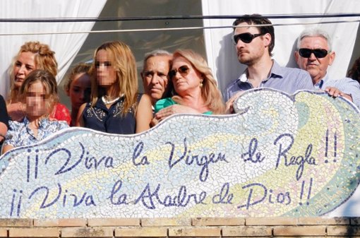 Las ausencias en la procesión de la virgen de Regla, Amador, Rosa y Ortega Cano