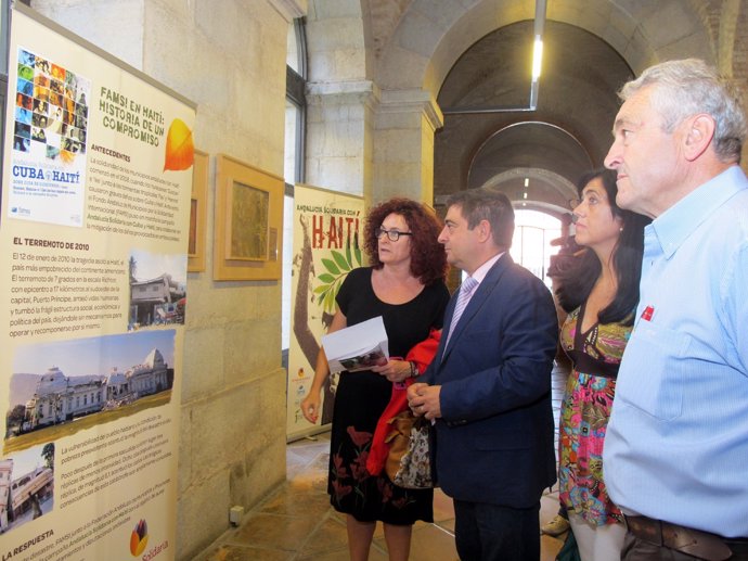 Inauguración en Jaén de la exposición Andalucía Solidaria con Haití