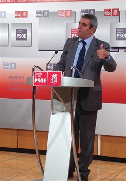 El secretario autonómico del PSOE, Julio Villarrubia
