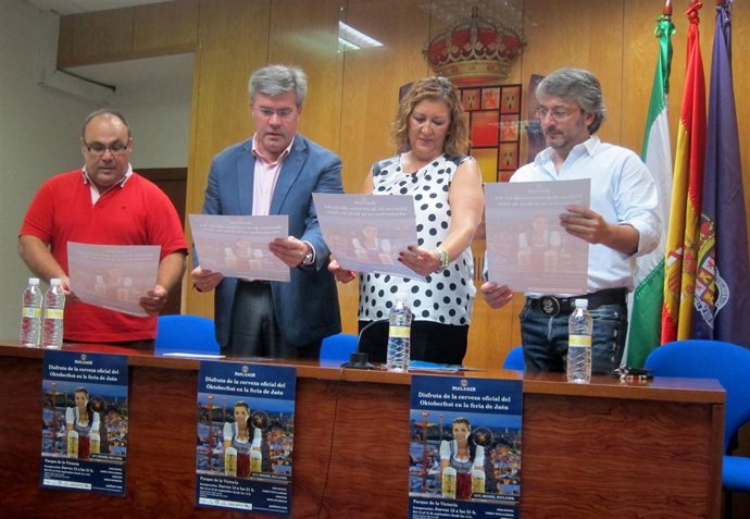 Segura, Fernández de Moya, Paterna y López presentan la Oktoberfest en Jaén.