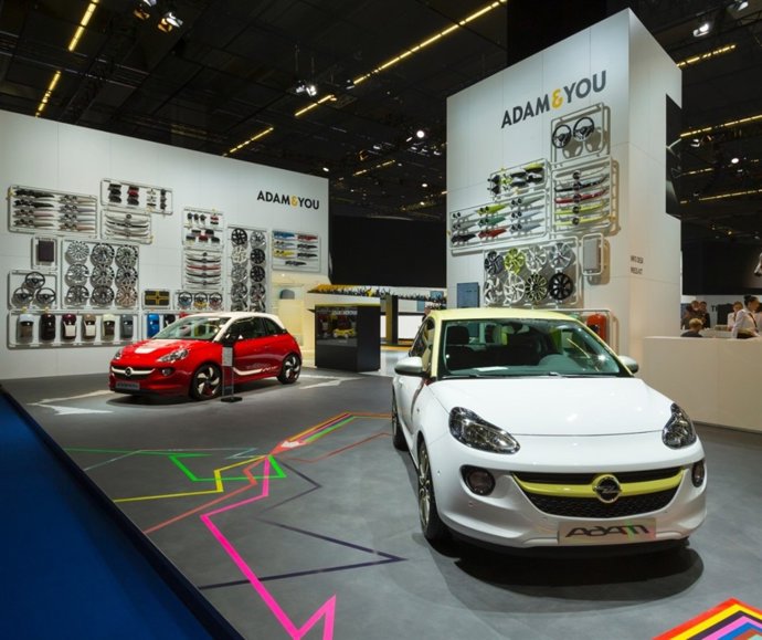 Stand de Opel en el Salón de Frankfurt