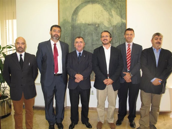 El consejero Manuel Campos recibe a la Junta Directiva de AEMA 