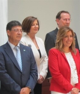 María José Sánchez Rubio, en segundo plano