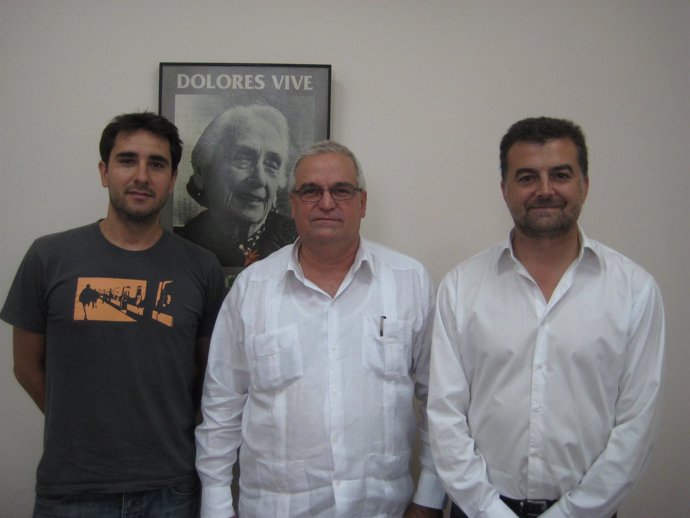 Maíllo se reúne con el cónsul general de Cuba en Andalucía