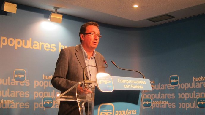 El presidente del PP provincial de Huelva, Manuel Andrés González.