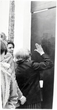 Chile.- La hermana del cura Woodward, represaliado por Pinochet, reclama que Chile conozca "la verdad"