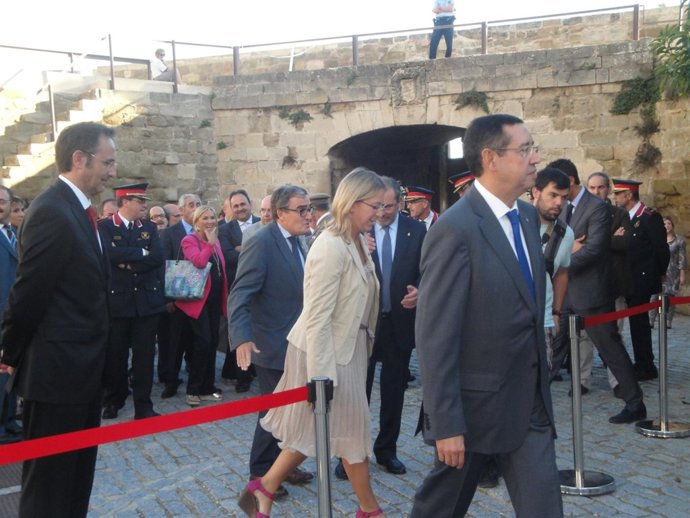 Ramon Farré, delegado del Govern en Lleida y  Neus Munté, consellera Bienestar 