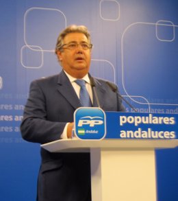 El presidente del PP-A, Juan Ignacio Zoido, hoy en rueda de prensa