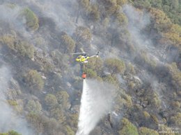 Labores de extinción en Sotillo de la Adrada (Ávila)