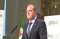 Monago dice que Mas está "muy equivocado" pero se muestra "tranquilo" porque el catalán "siempre pierde"