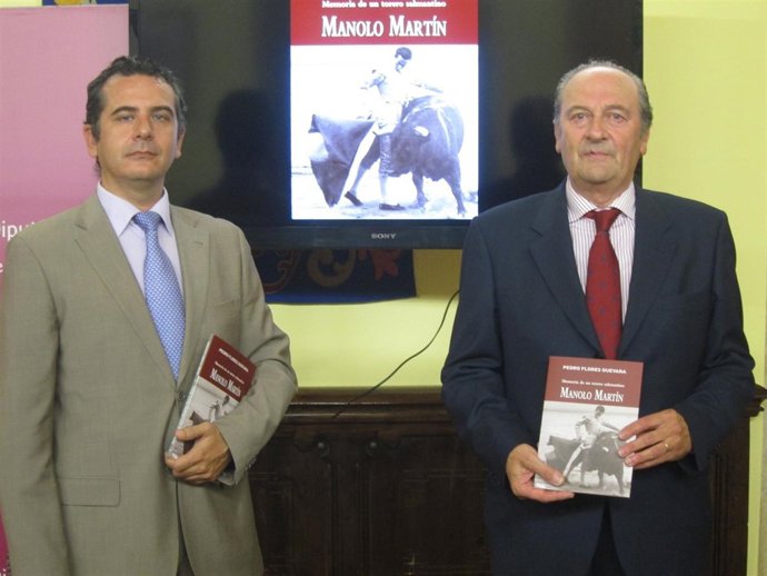 Pedro Flores (D) y Manuel Tostado (I)