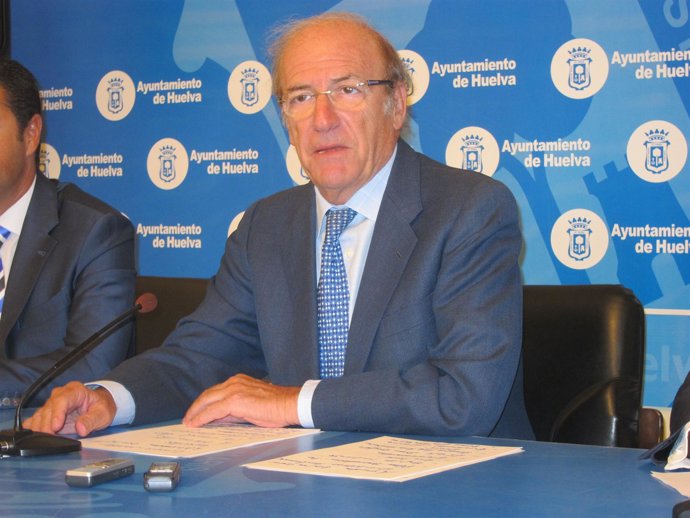 El alcalde de Huelva, Pedro Rodríguez. 