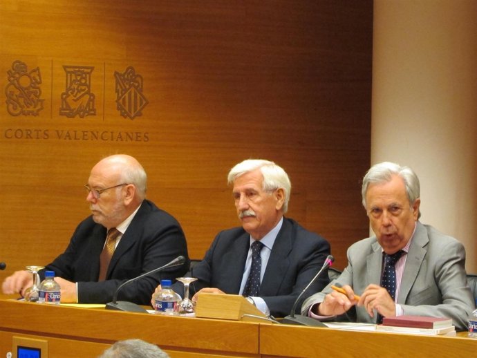 Atienza, en la Comisión de la CAM en las Corts Valencianes