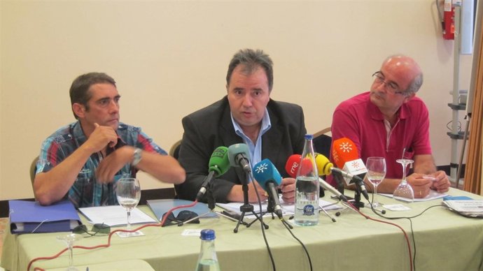 El presidente nacional de Acaip, José Ramón López, con Genaro González.