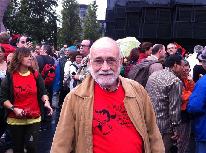 Arcadi Oliveres, en la Via Catalana