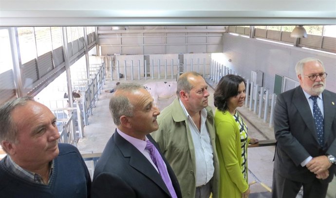 María Jesús Álvarez y Miguel Arias Cañete en Cenero