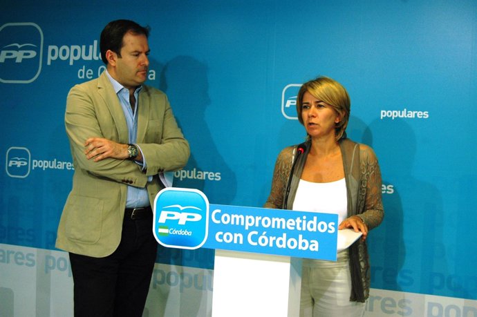 Molina y Ruiz-Sillero en la sede del PP de Córdoba
