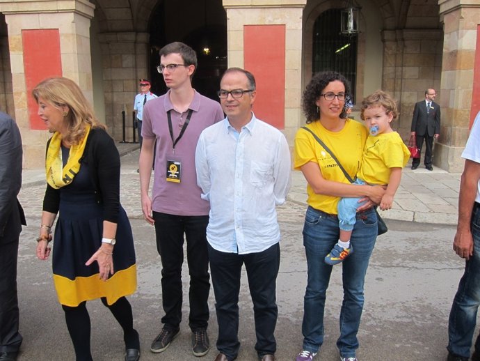 Irene Rigau, Jordi Turull (CDC), Marta Rovira (ERC) en la Via Catalana