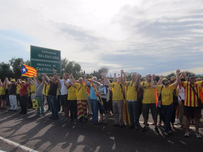 Cadena humana en Vinaròs