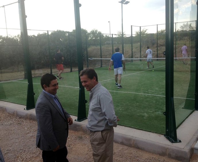 Inauguración de la pista de pádel en complejo Los Llanos de Chiclana de Segura