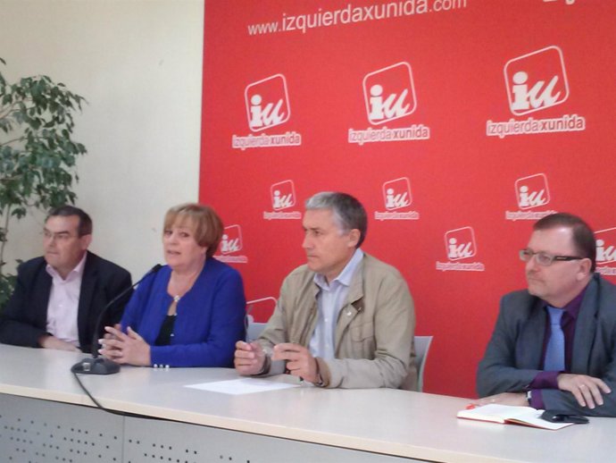 Reunión entre IU y colectivos de mayores