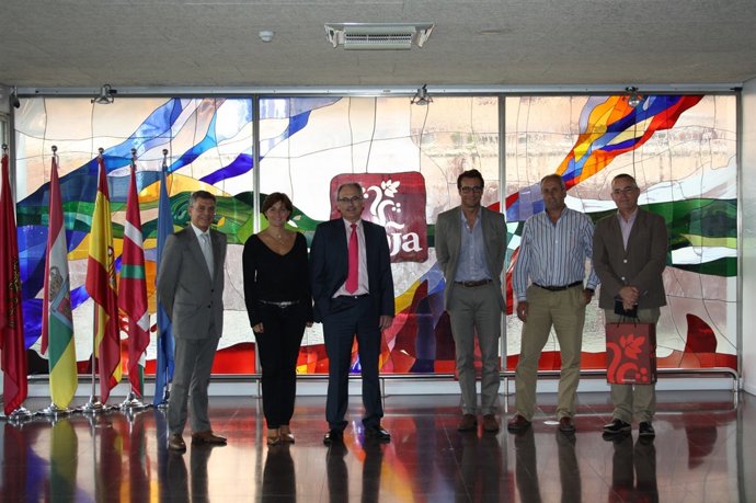 Visita Burdeos al Consejo Regulador