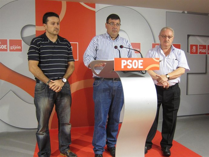 Javier Fernandez (MCA-UGT), Santiago Martinez  y Daniel Suarez (UGT Tenneco)