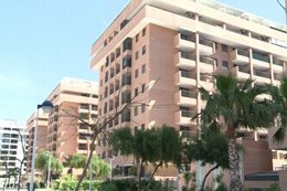 La compraventa de vivienda modera su caída en julio