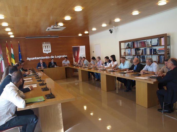 Imagen de la firma de los convenios