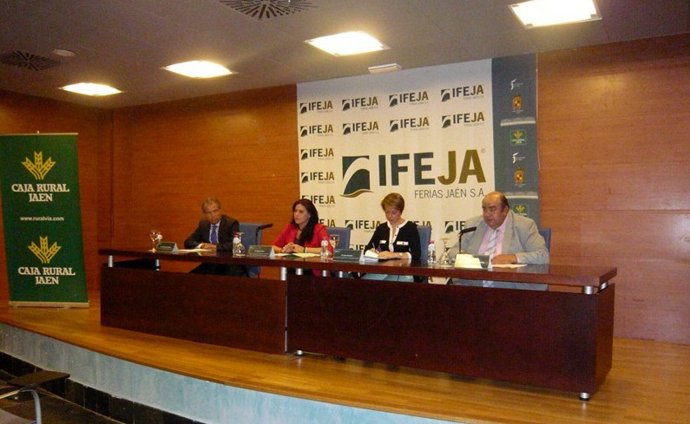 Márquez, Férriz, Sabalete y García presentan Ibercaza 2013.