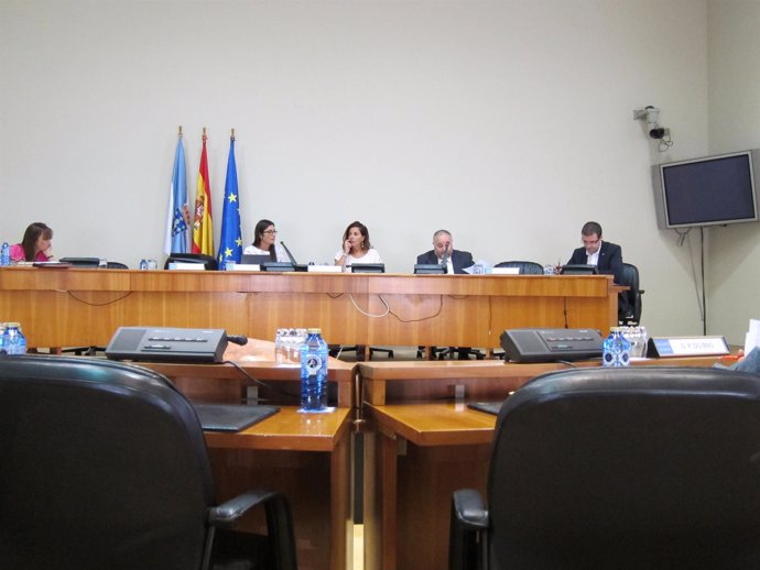 Félix Rubial en comisión parlamentaria (primero por la derecha)