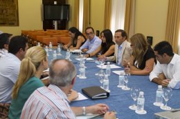 Reunión entre Junta y Diputación. 