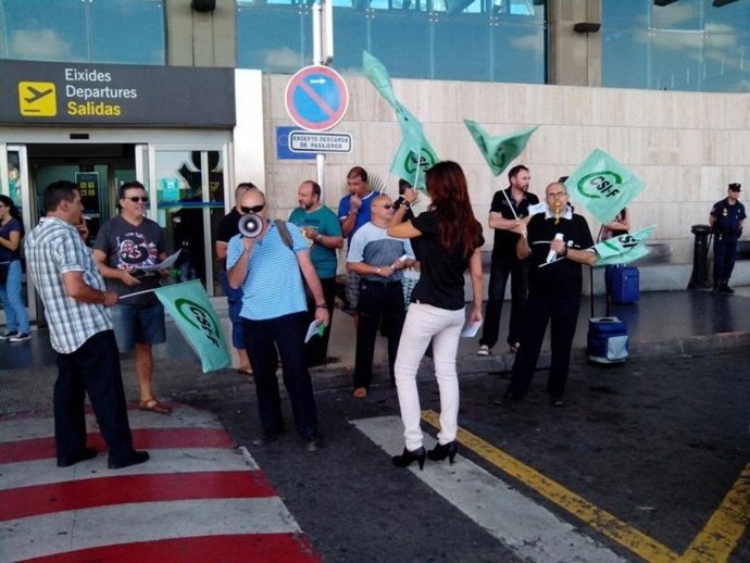 Protesta de vigilantes de seguridad en el aeropuerto de Manises