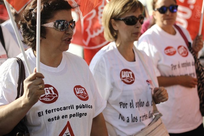 Manifestación de los trabajadores de los servicios de a bordo del ferrocarril