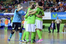 El Inter celebra un gol ante el Llevant Manacor
