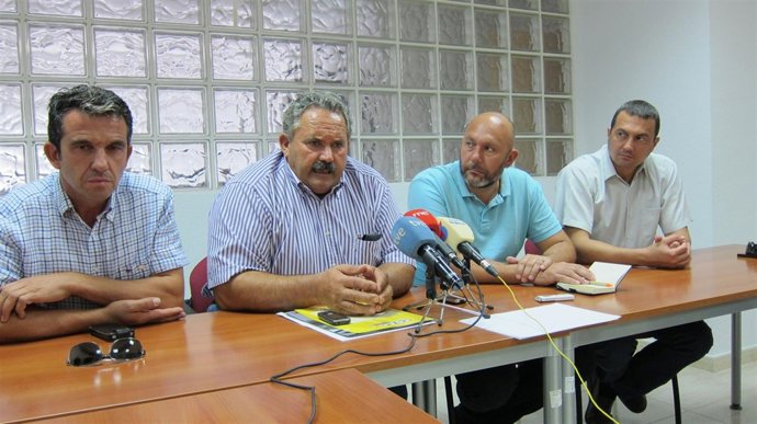 Vicente Carrión en el centro 