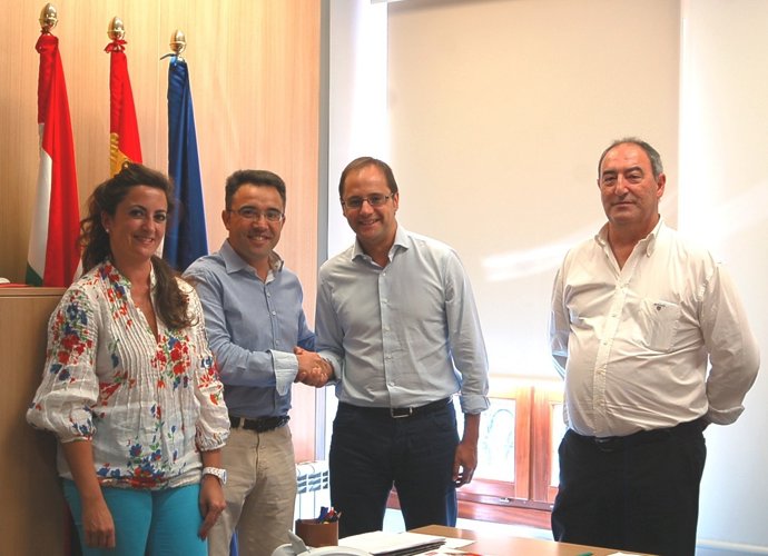 Imagen de la reunión PSOE-Asaja