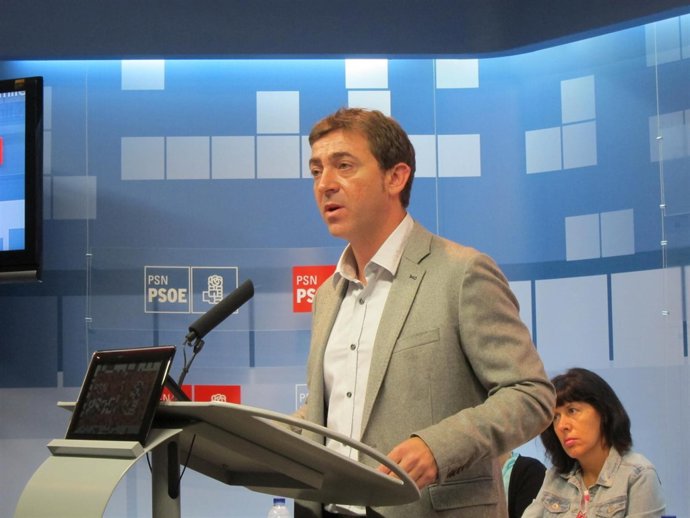 El secretario general del PSN, Roberto Jiménez, en el Comité Regional