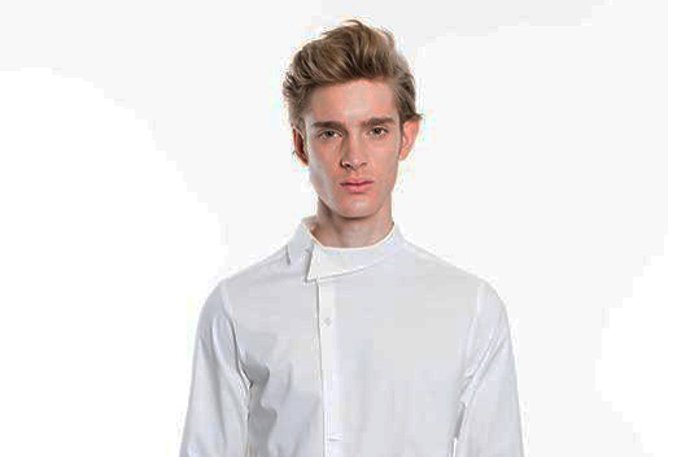 Modas Cabezón y su estravagante camisa