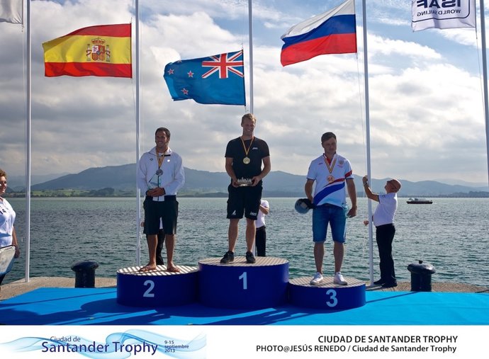 Podio de clase Finn en el Santander Trophy