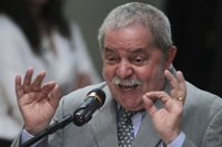 Lula anima al PT a encabezar la "lucha del pueblo brasileño"