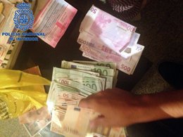 Dinero de trata de mujeres