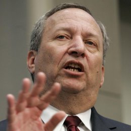 Asesor económico del presidente Obama, Lawrence Summers